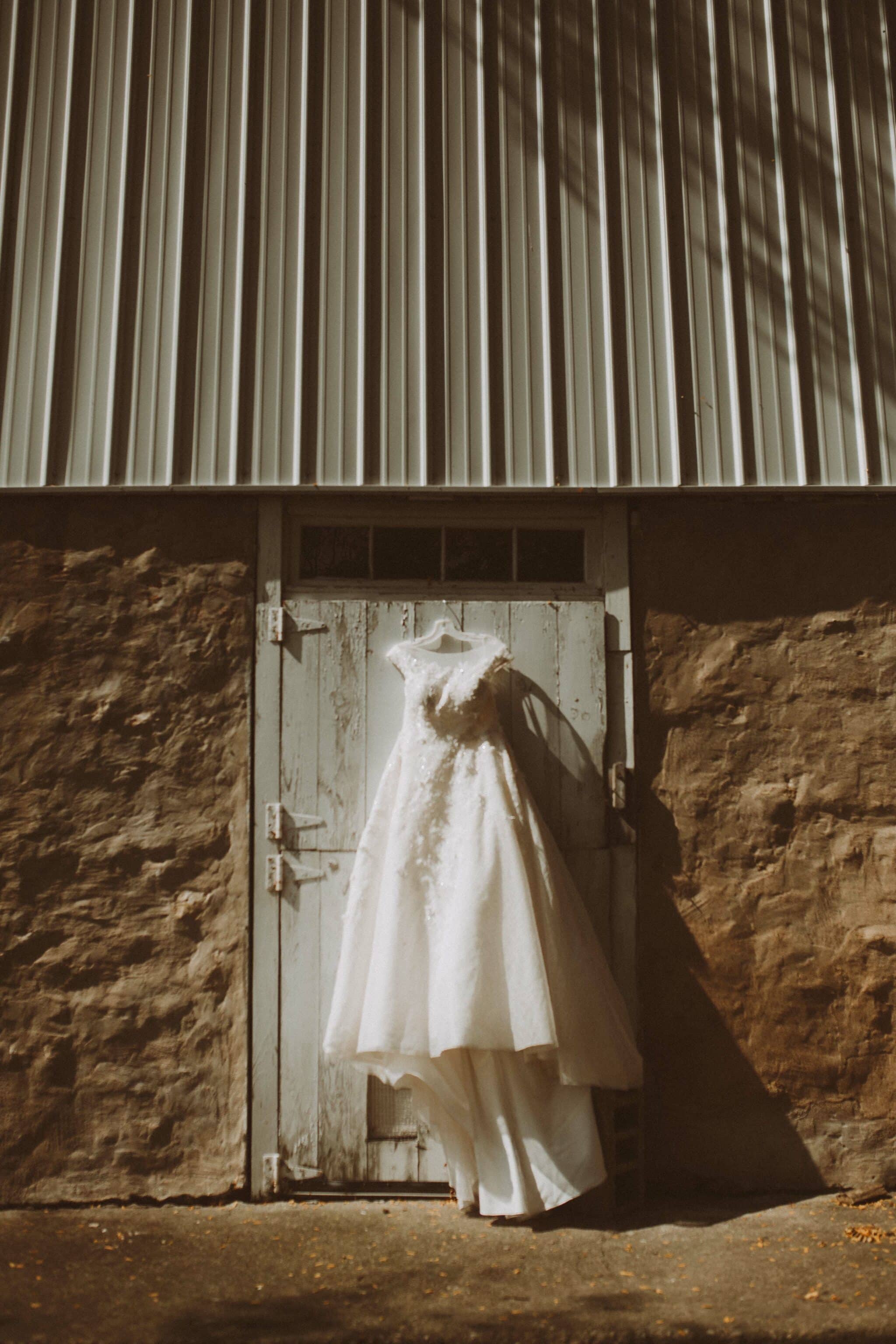 wedding dress barn