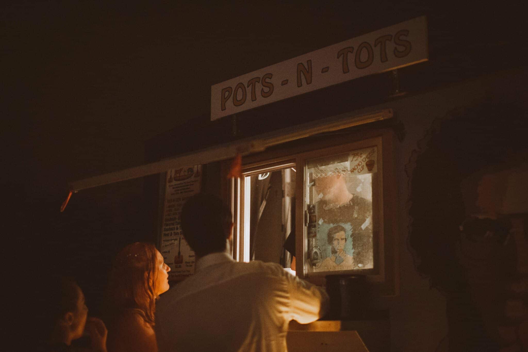 wedding couple food truck