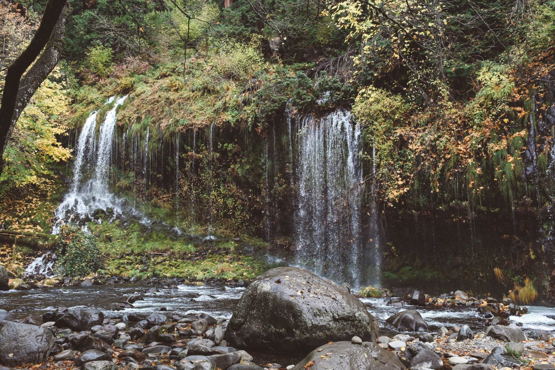 Mossbrae Falls Redding Waterfall