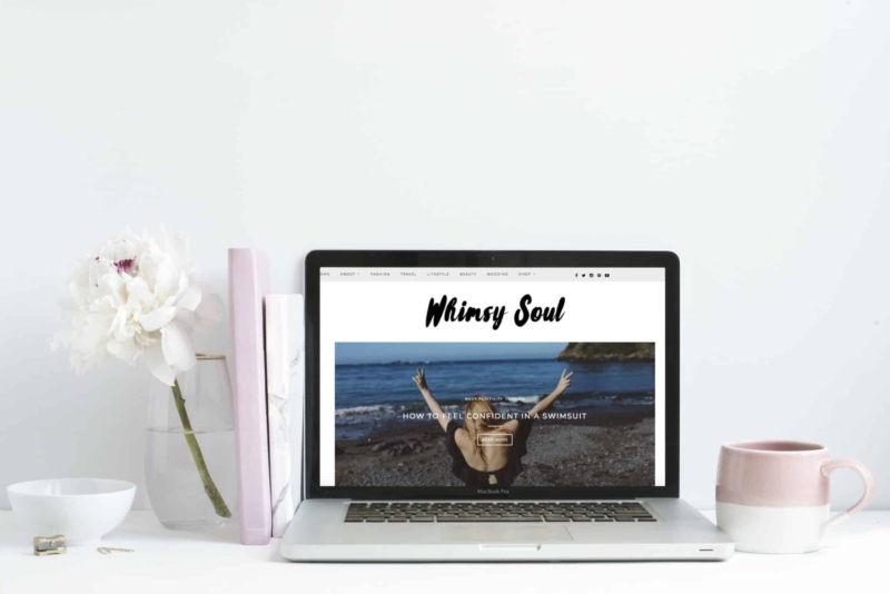 blogging tips flower laptop flatlay