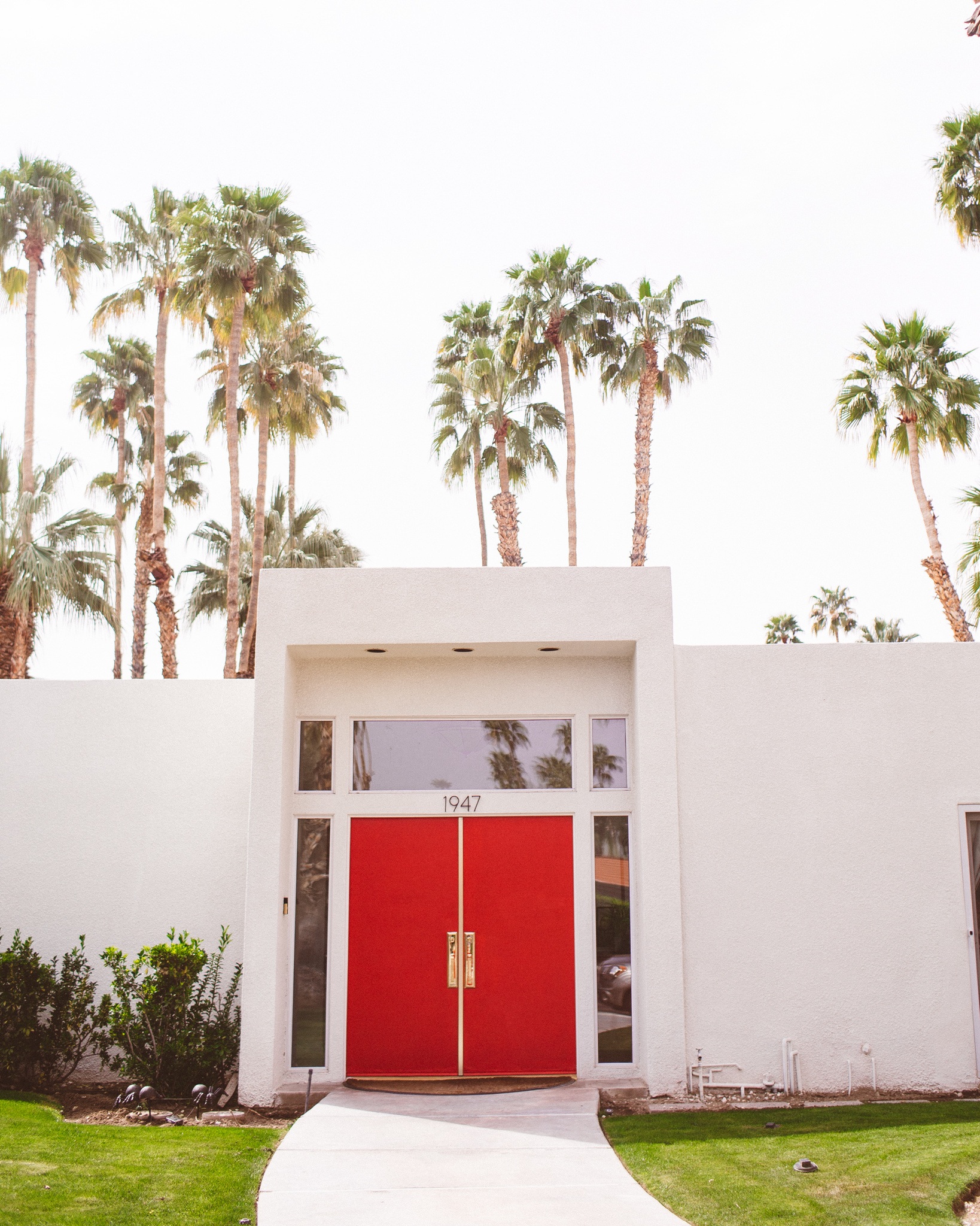 Self Guided Palm Springs Door Tour Stops That Pink Door More