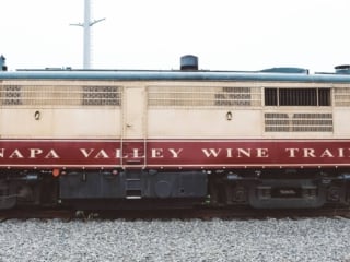 side view of the Napa Valley Wine Train