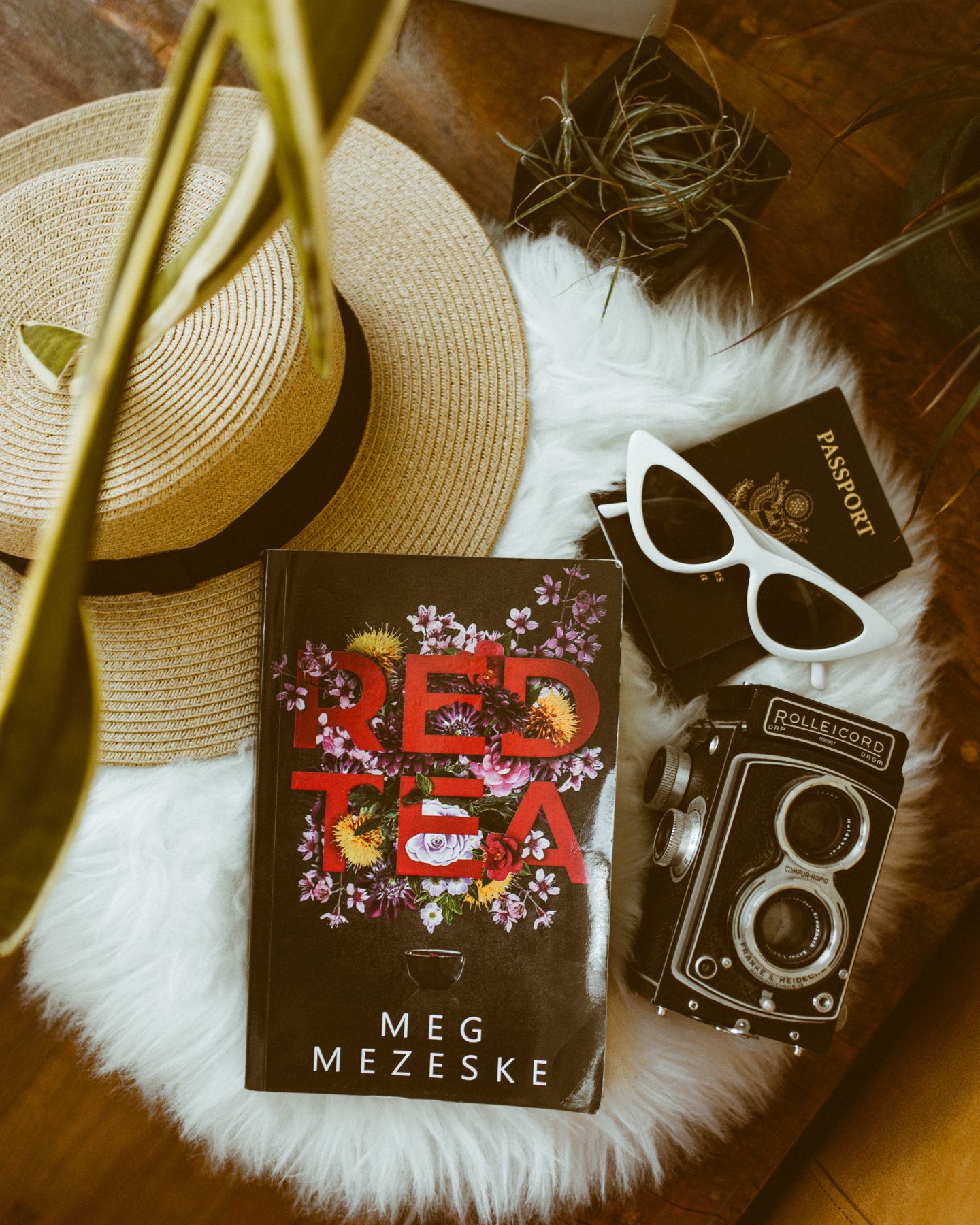 10 Good Books To Read While Traveling