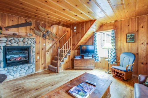 9 Cozy South Lake Tahoe Cabins To Rent For Your Ski Trip!