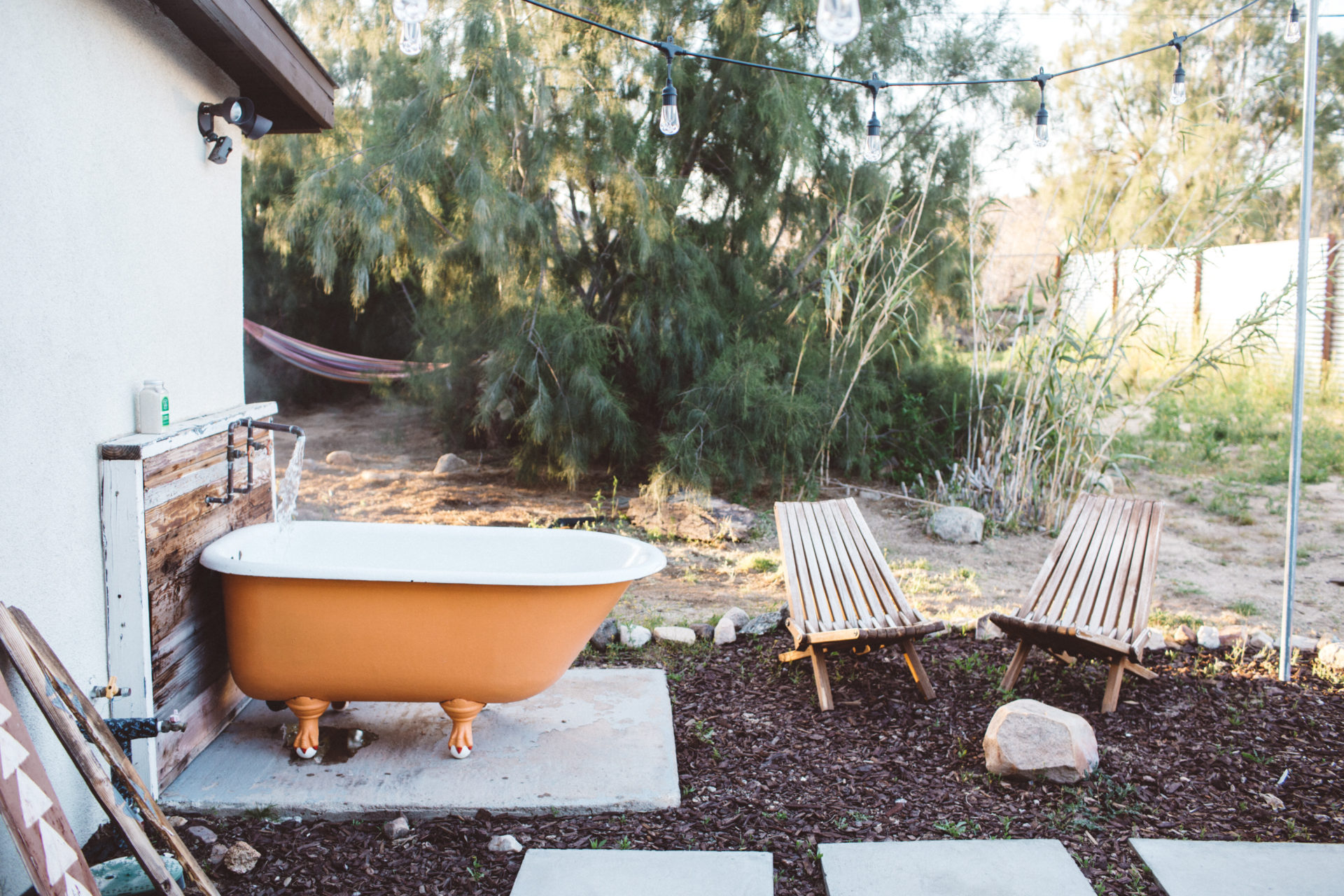 Joshua Tree airbnb with orange bath tub