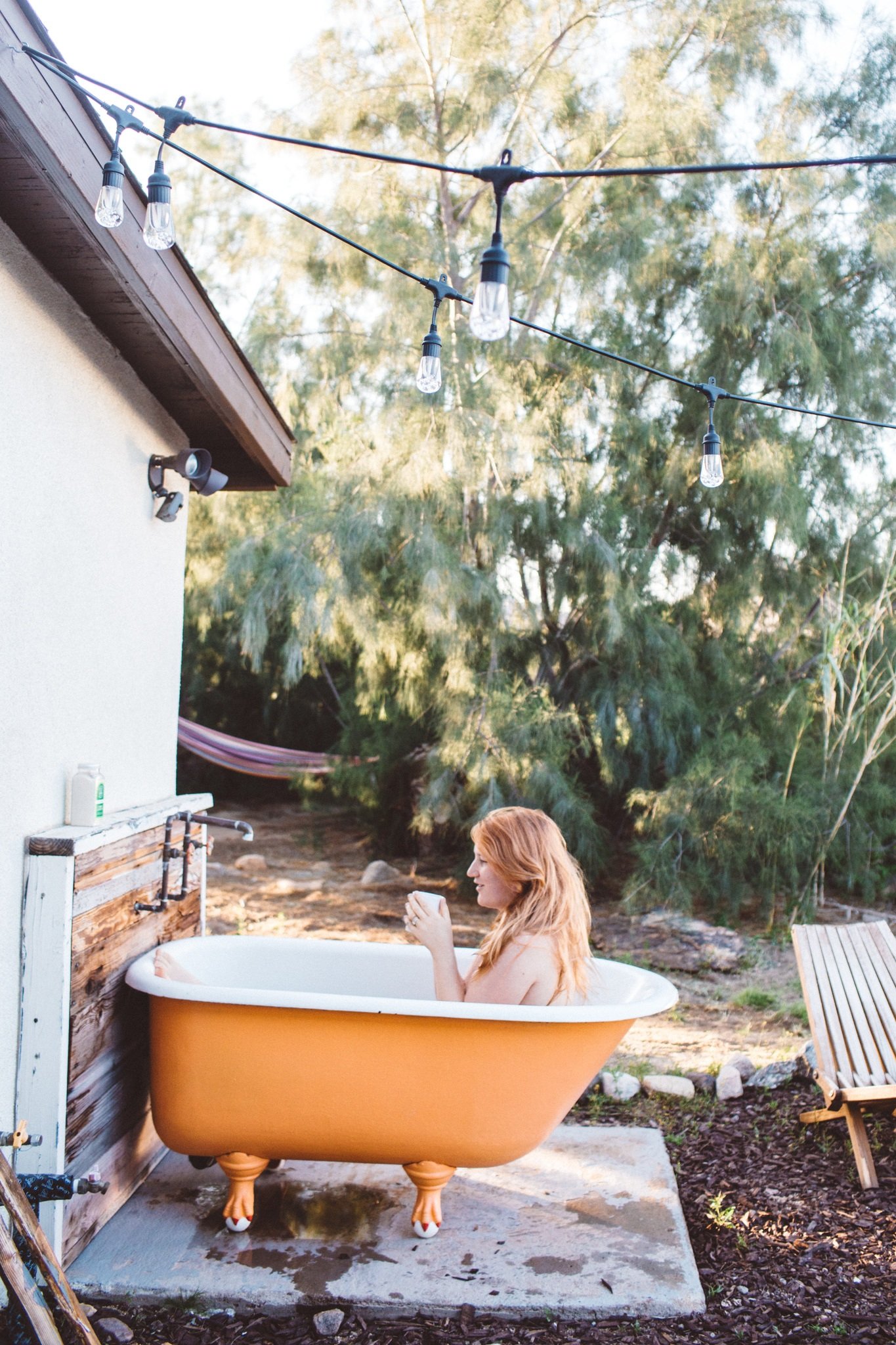 Joshua Tree airbnb with orange bath tub