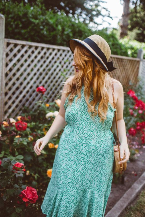 What To Wear To A Summer Backyard Wedding