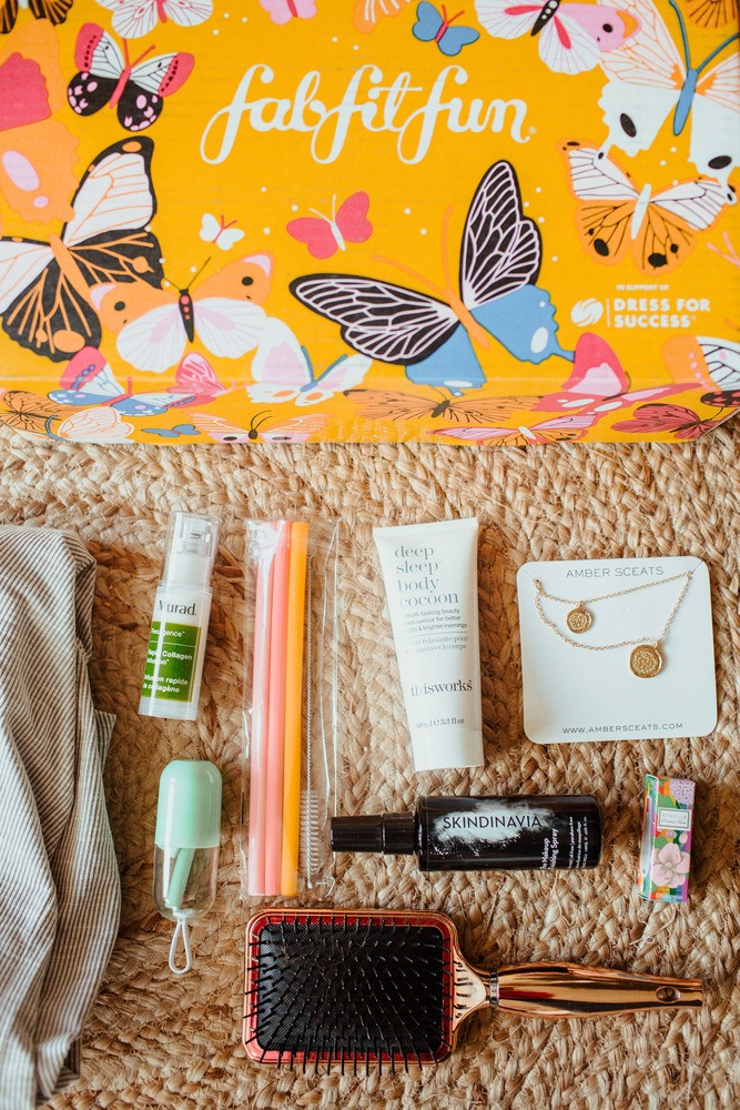 FabFitFun Review: Unsponsored Look Inside A Box + Honest Thoughts