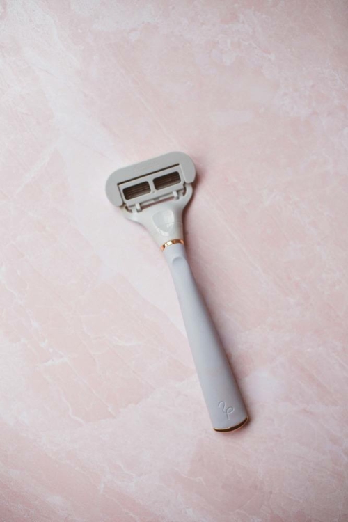 Billie Vs Flamingo Razors: Which One Is Better?( I Tried Both - Here's