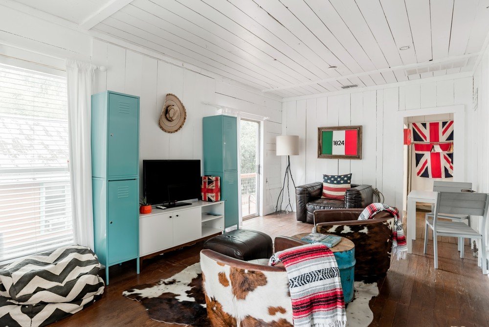 My REAL Austin Texas Bachelorette Party Guide (Where To Stay, Eat