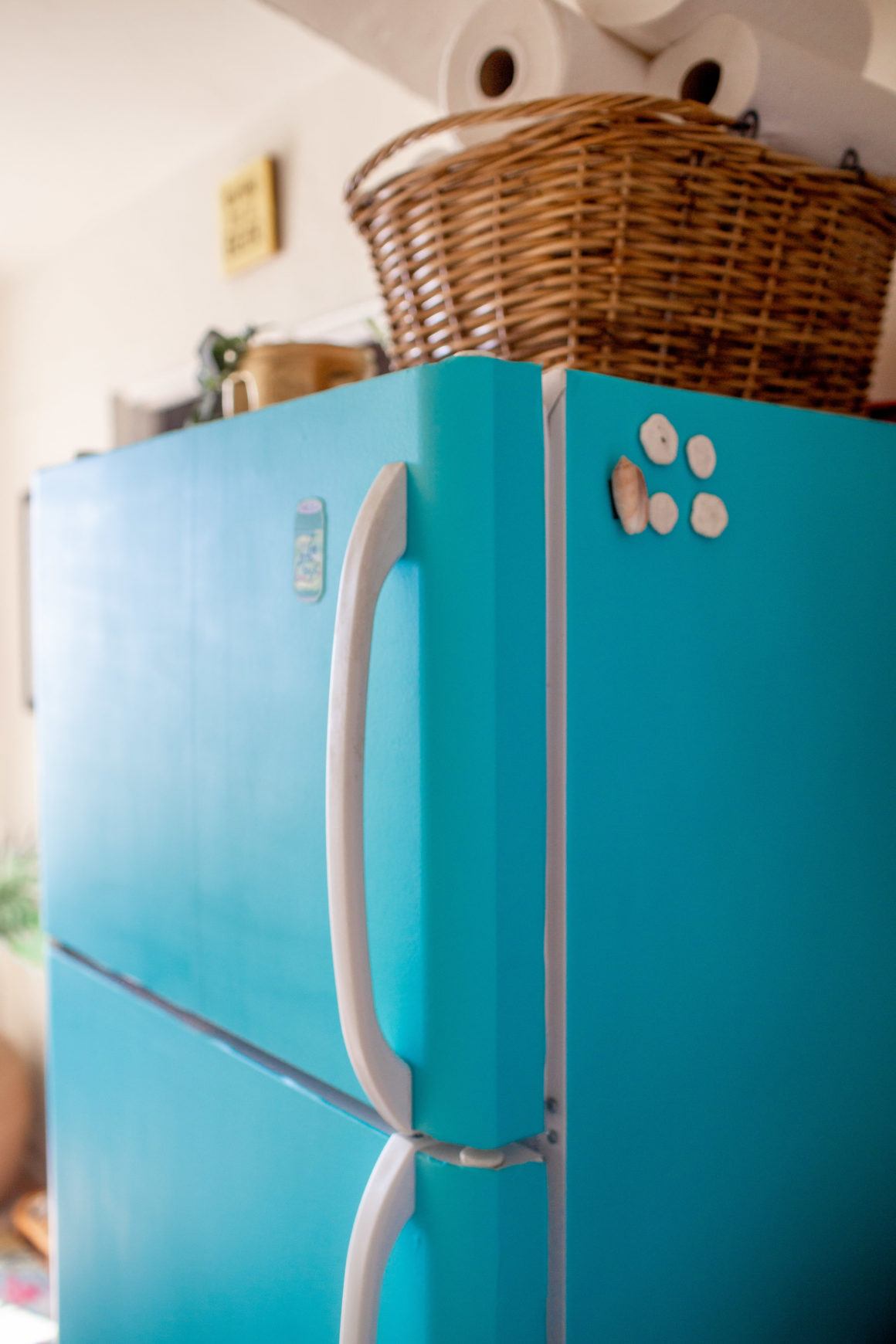 DIY How I Put Contact Paper On My Fridge (Before & After Photos!)