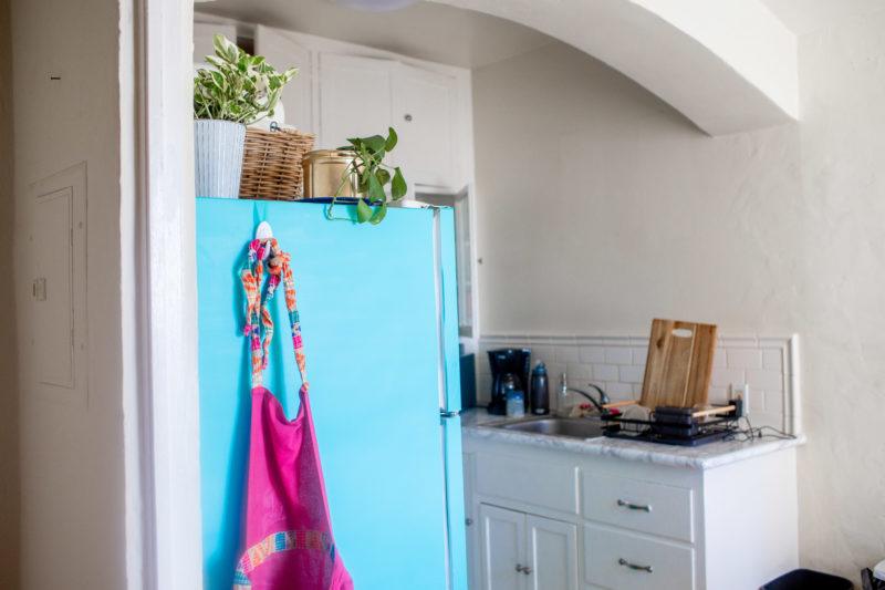 DIY How I Put Contact Paper On My Fridge (Before & After Photos!)