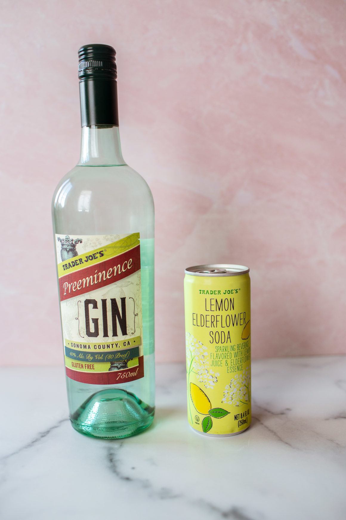 Elderflower Gin Fizz Cocktail (With A Modern Twist!)