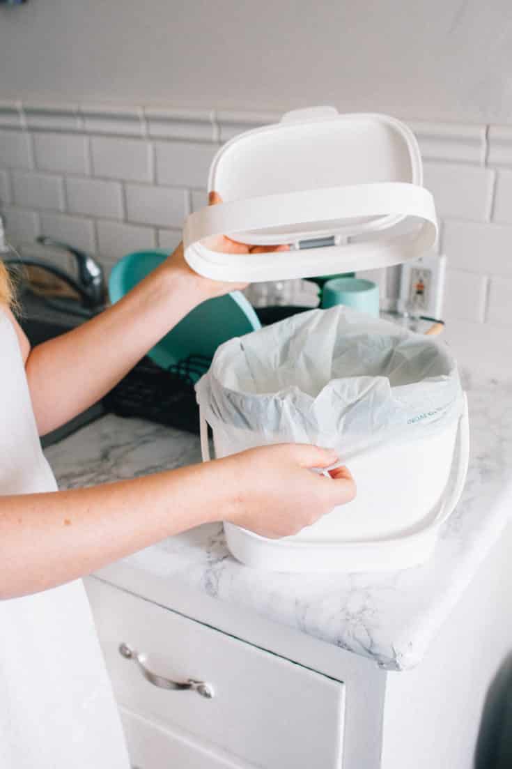 How To Compost In An Apartment (Beginner's Guide To Urban Composting)