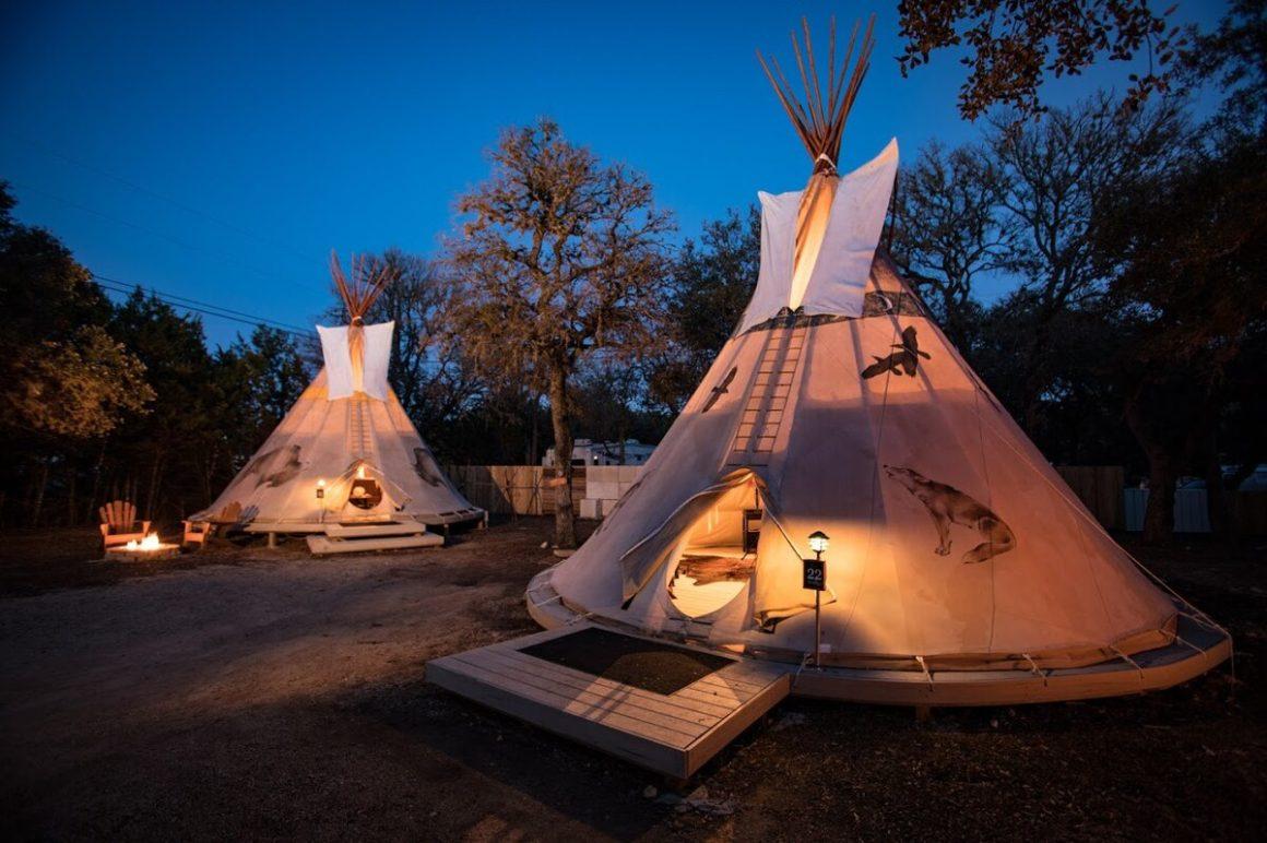 16 Texas Glamping Spots: Best Luxury Tents, Stylish Yurts & Treehouses