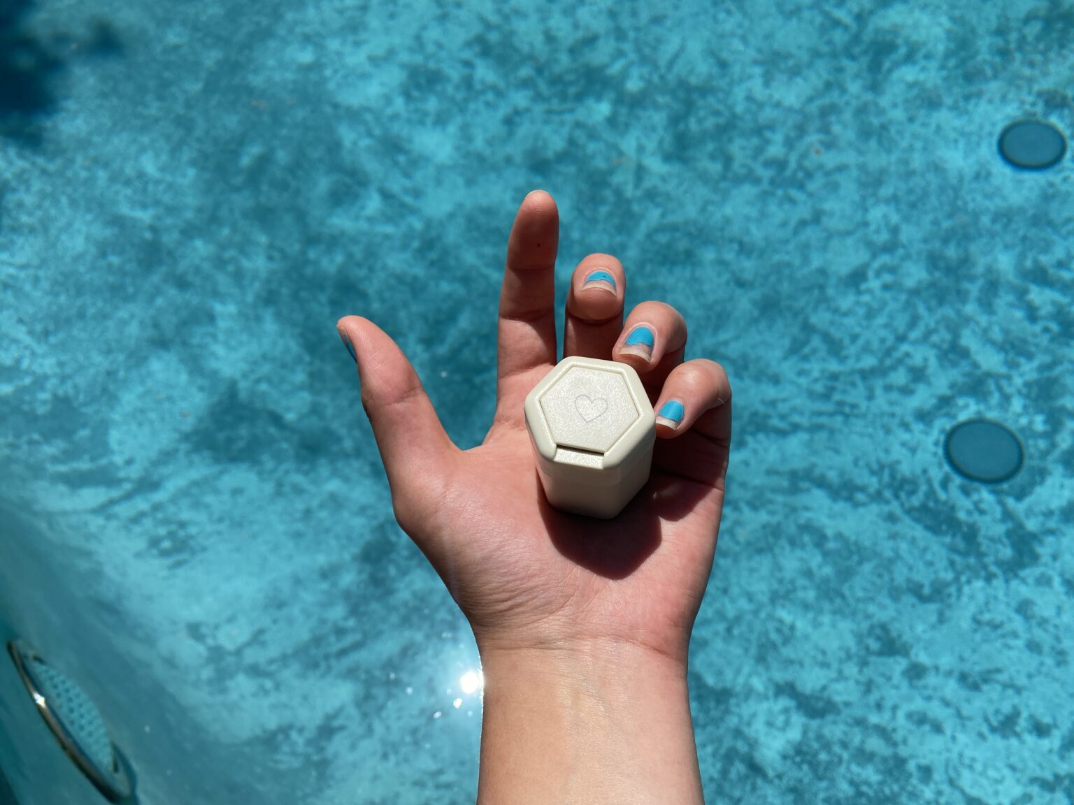 Cadence Capsules Review Why Buy The Cadence Travel Containers