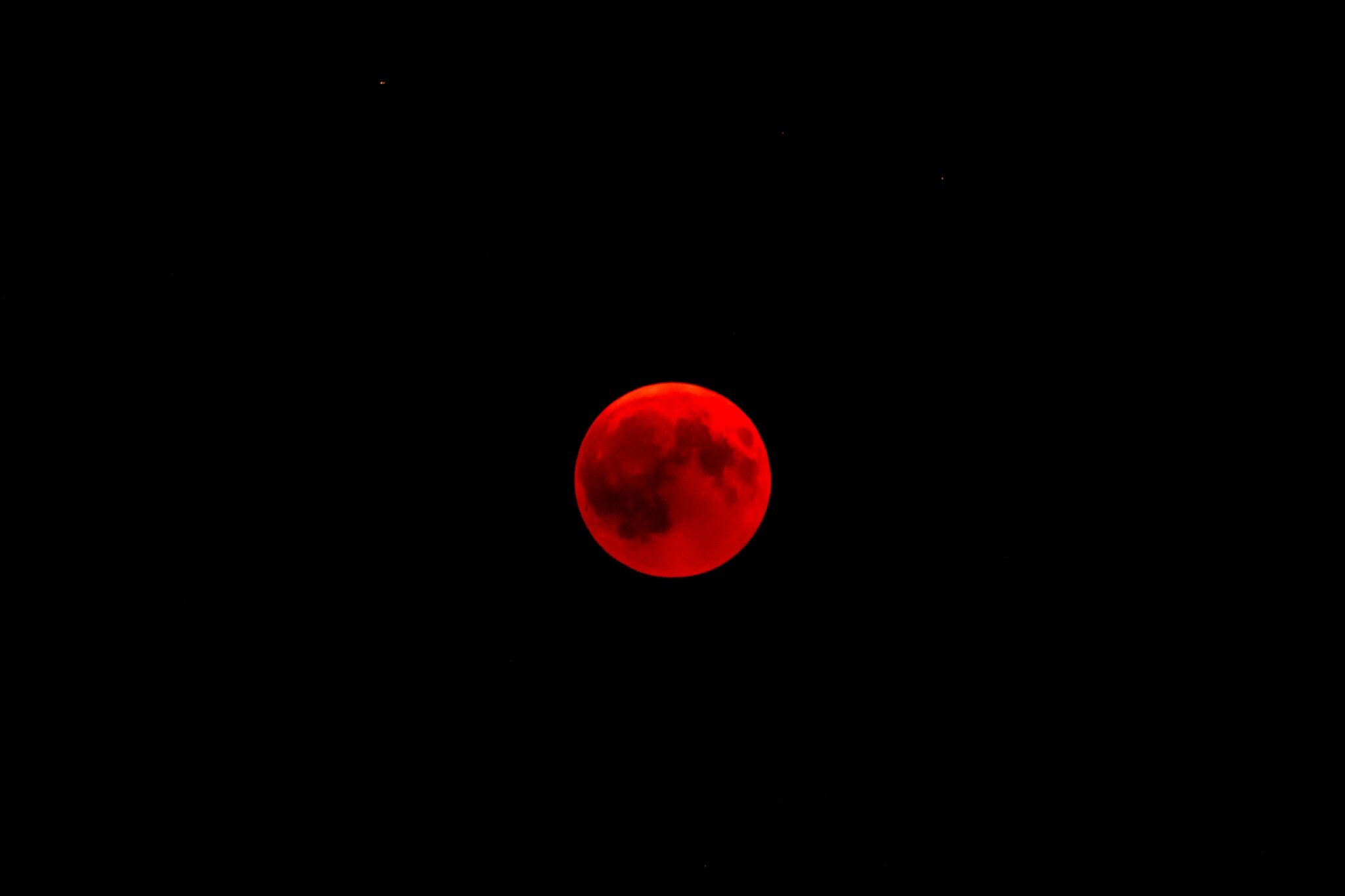 Does your period Align With A Red Moon Cycle or a White Moon Cycle? - Small  Ripples