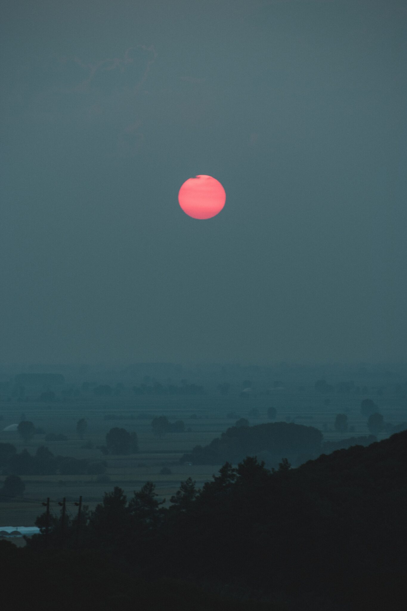 Your Sacred Blood: What are the White Moon and Red Moon Cycles?