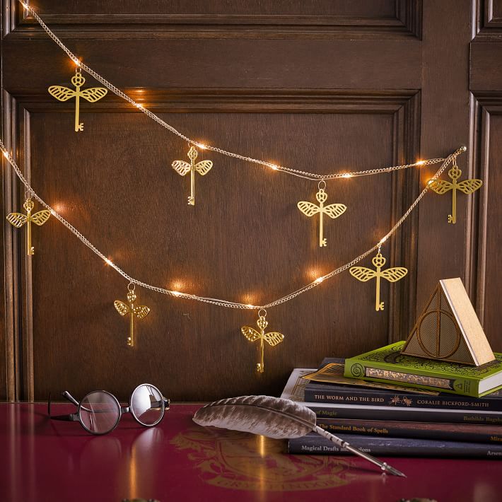 Hogwarts At Home: The Magic of Harry Potter Room Décor