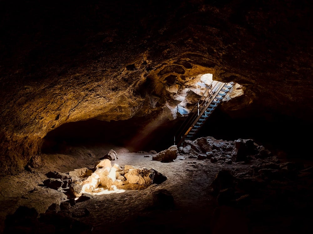 lava tube cave