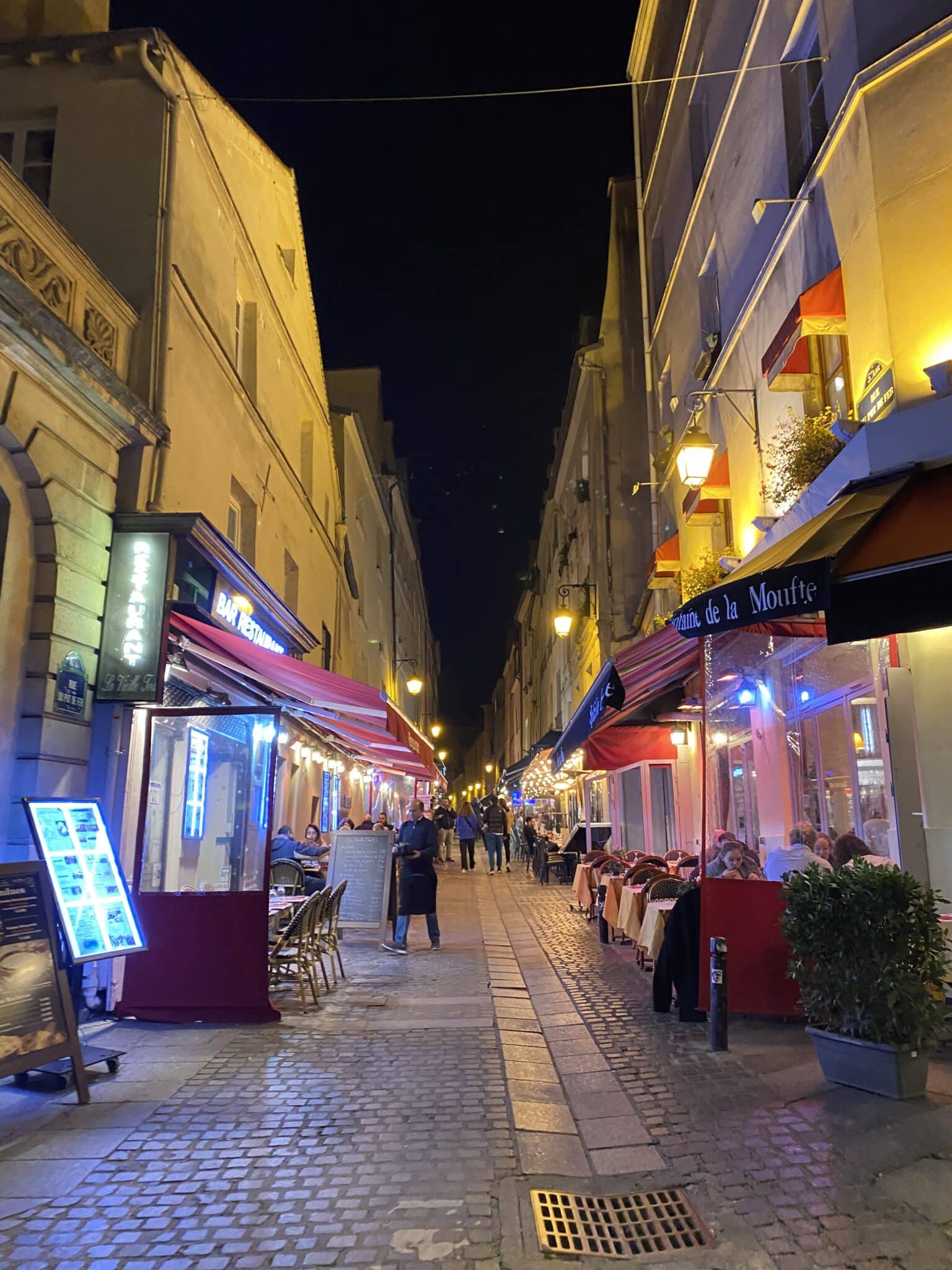 Best Things to Do in Paris at Night – A Quick Guide to Paris Nightlife