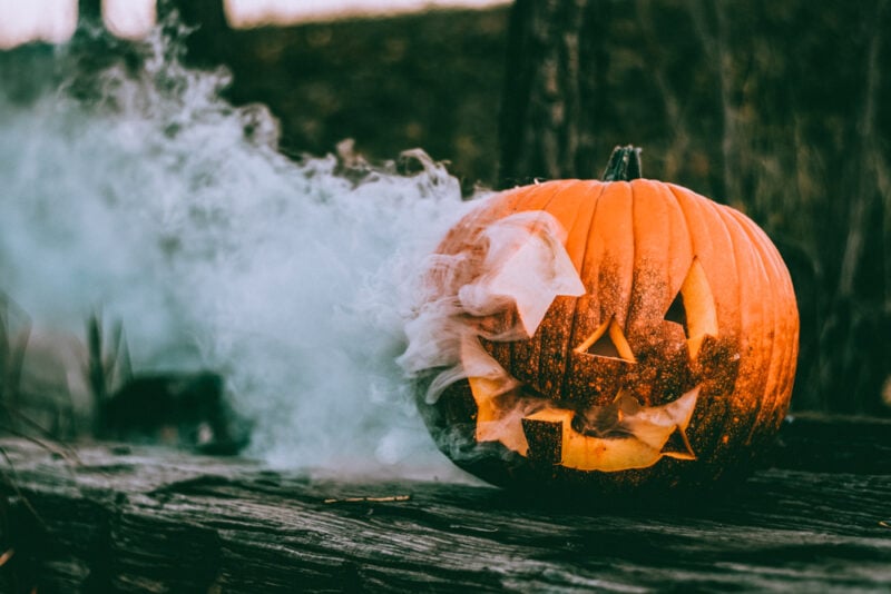 Spooky Night Lights On -Walk-through at Legends of Fear :: Halloween New  England