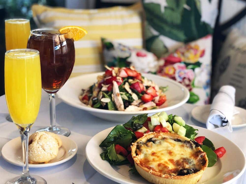 11 Insanely Tasty Brunch Spots In Scottsdale AZ You Can't Miss