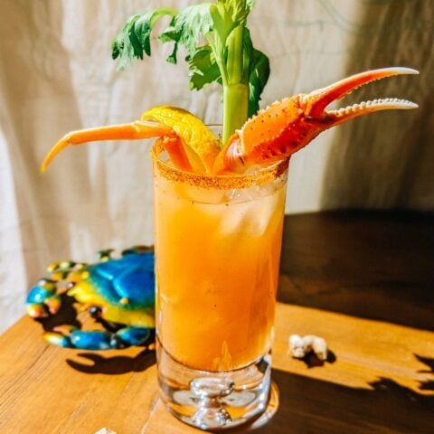 Beach, Please: A Cancer Zodiac Sign Cocktail