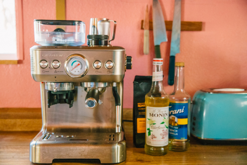 Espresso Machines, Coffee Beans, Reviews