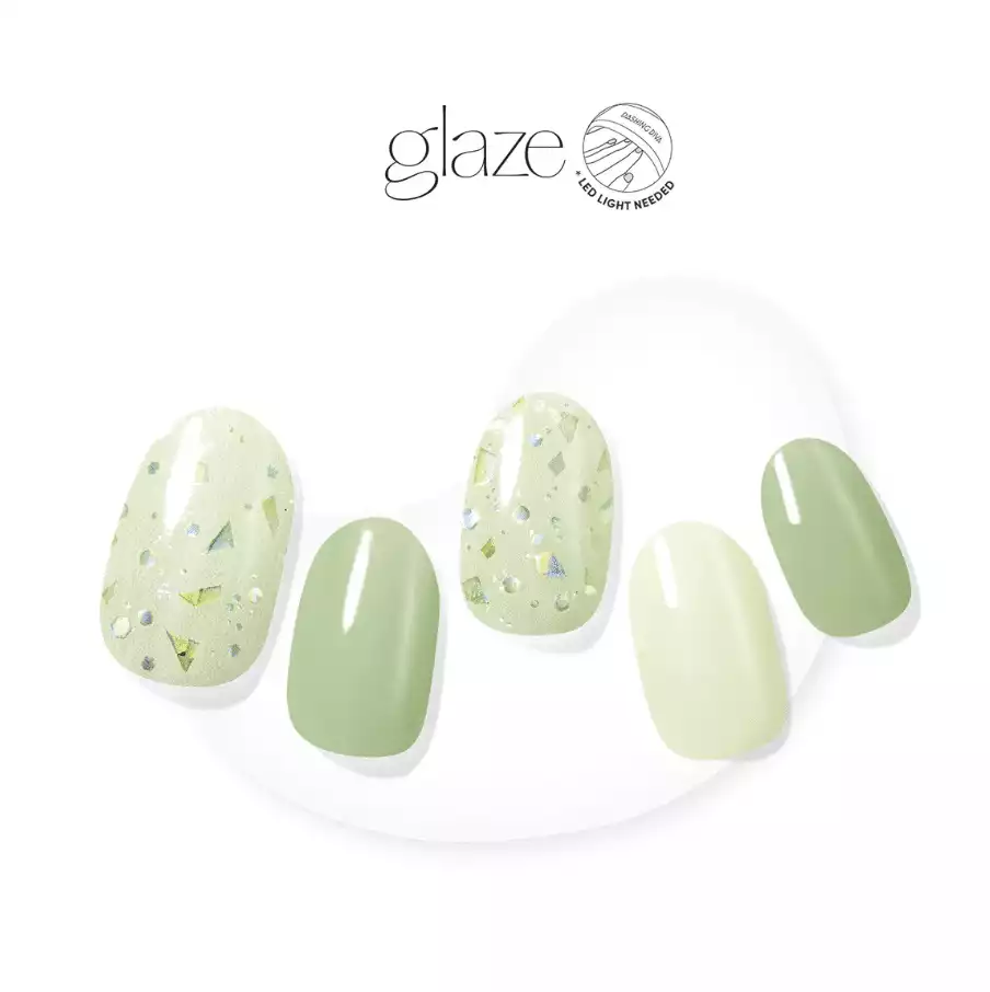 Dashing Diva Matcha Dream Glaze Gel Nails