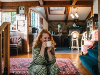 Whimsy Soul - Piglet in Bed-101