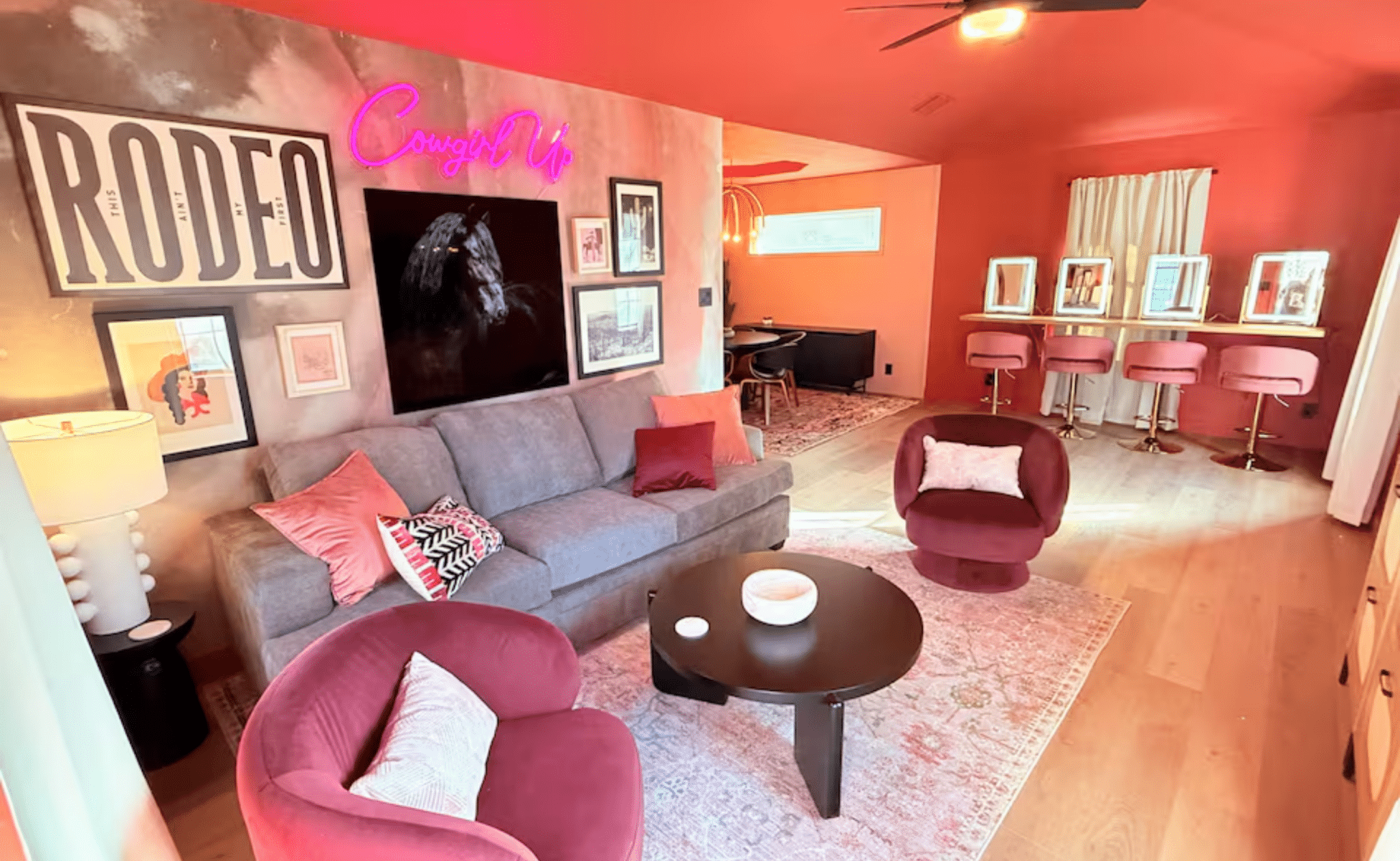 Whimsy Soul - Austin Airbnb 101 Whimsy Soul - Austin Airbnb 101