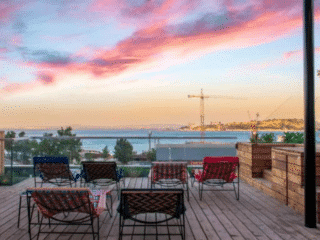 Whimsy Soul - Lisbon Airbnb 105